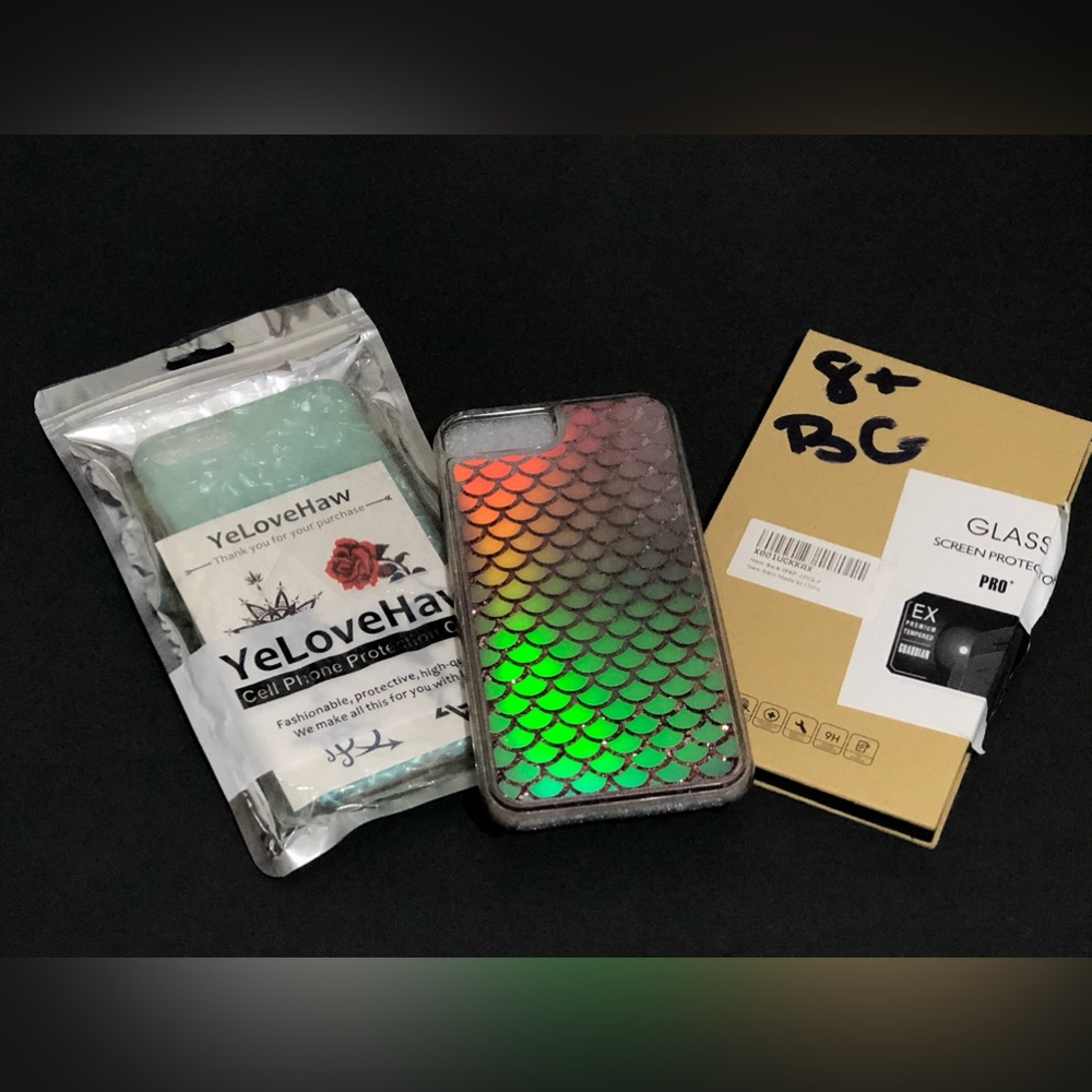 2 iPhone 8 Plus Cases & 1 Back Screen Protector